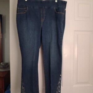 Gloria Vanderbilt "Amanda" Pull On Jeans With Stud Details  - EXC Cond